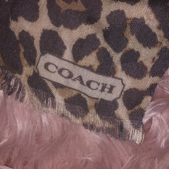 Cheetah/ leopard print Coach scarf - Picture 6 of 8